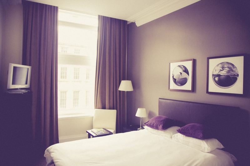 chambre-hote-CARQUEIRANNE-min_gray_street_hotel_newcastle_upon_tyne_england_uk_urban_united_kingdom_architecture-1084297